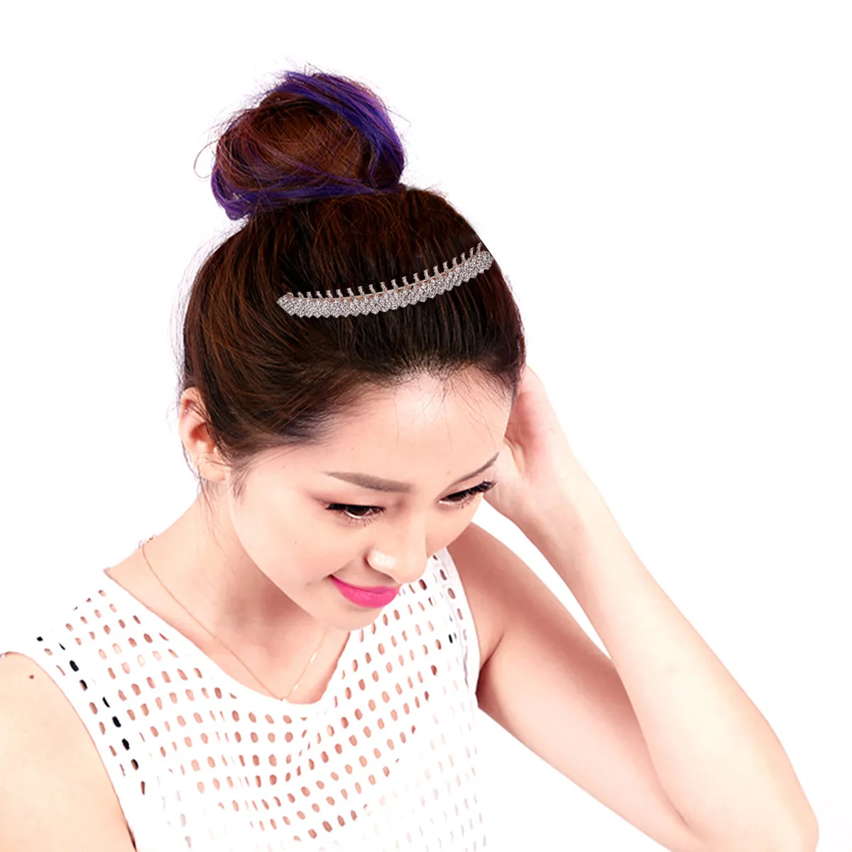 

1Pcs Stylish Pearl Bow Hair Comb Sparkling Crystal Alloy Bridal Comb for Wedding Party Bride Bridesmaid Gift Idea