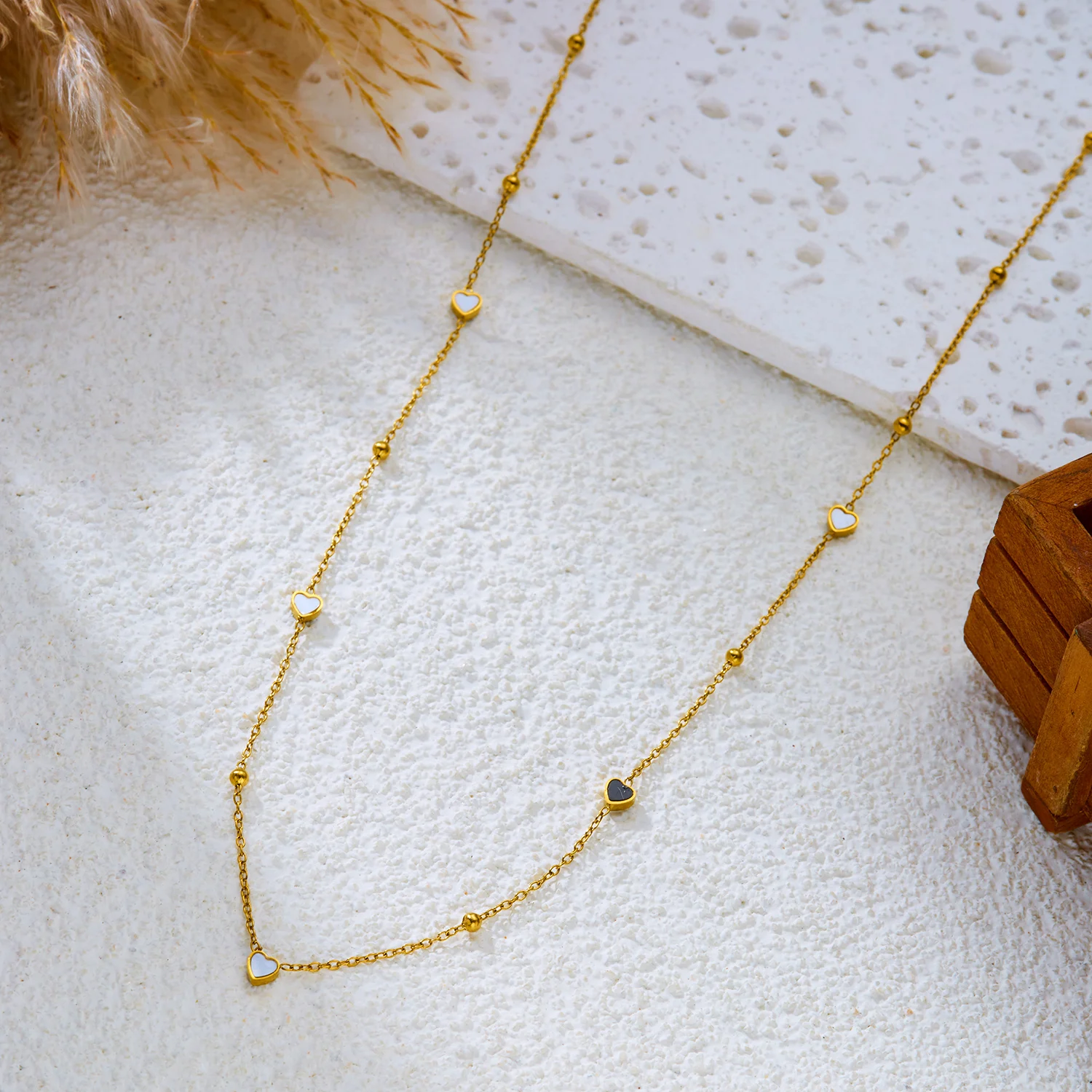 Minimalistische Edelstahl-Charm-Halskette für Frauen Elegante PVD-Vergoldete Choker-Kette Party Alltags-Schmuck Geschenk Wasserdicht – Detail 5