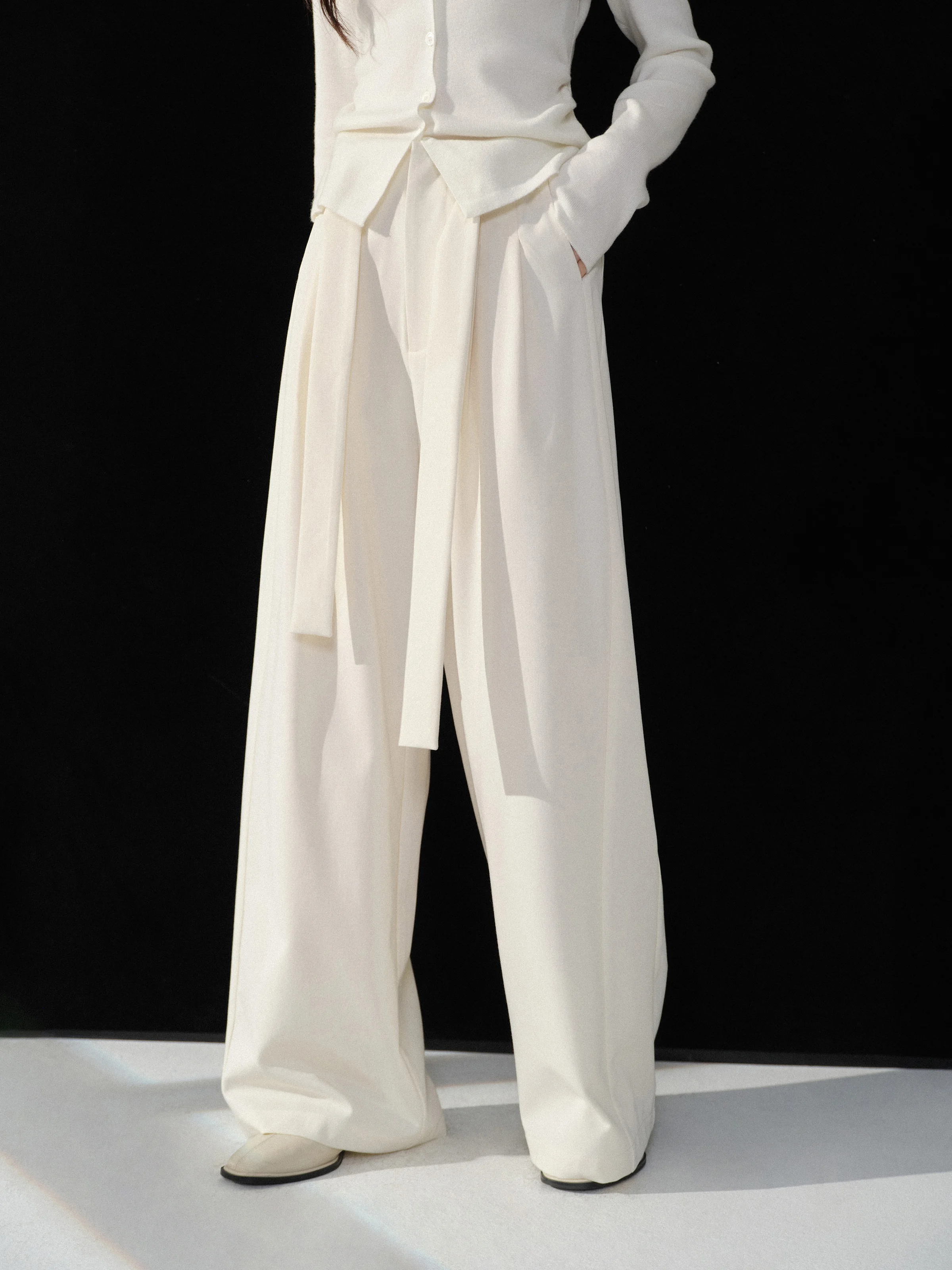 Elegante losse gedrapeerde stropdas taille wijde pijpen broek hoge taille rechte lange broek dames herfst winter minimalistische dagelijkse outfit look