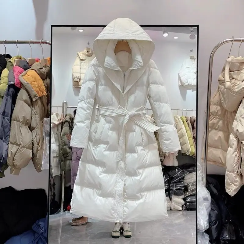 2024 Winter Stylish Long White Duck Down Jacket Women\'s New Style Knee Length Thickened Warm Hooded Coat with Belt