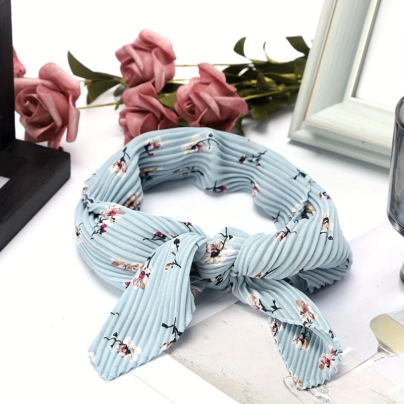 Fashionable Embossed Chiffon Printed Small Square Scarf