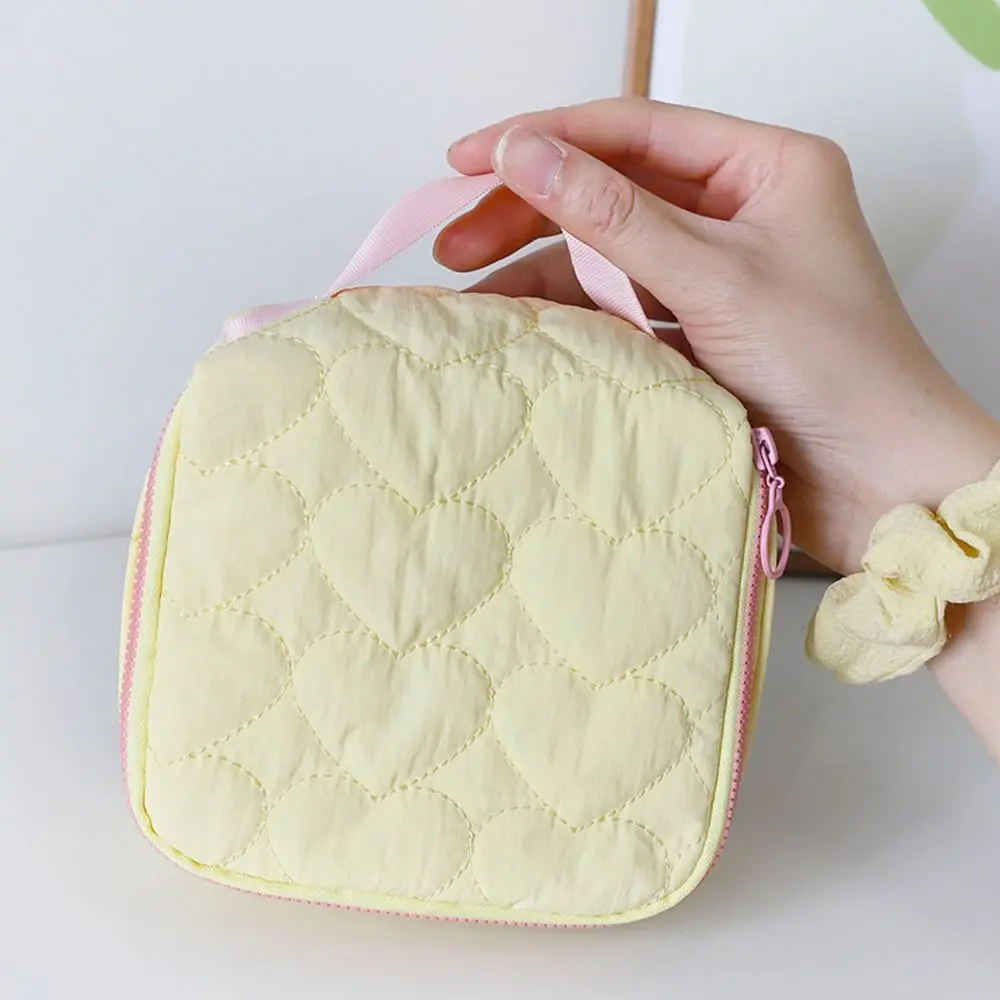 

Sweet Large Capacity Makeup Bag Cosmetics Organizer Portable Wash Bag Cute Love Handbag Lady Girl Gift