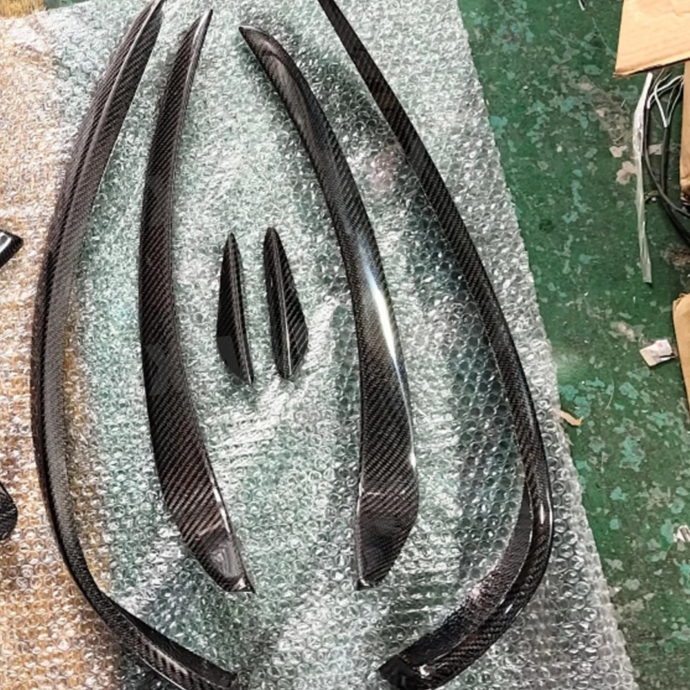 

For Benz A Class W176 A180 A200 A260 A45 Sport 2013-2015 Carbon Fiber Front Bumper Air Vent Fin Trims Canards FRP Air Vent Trims