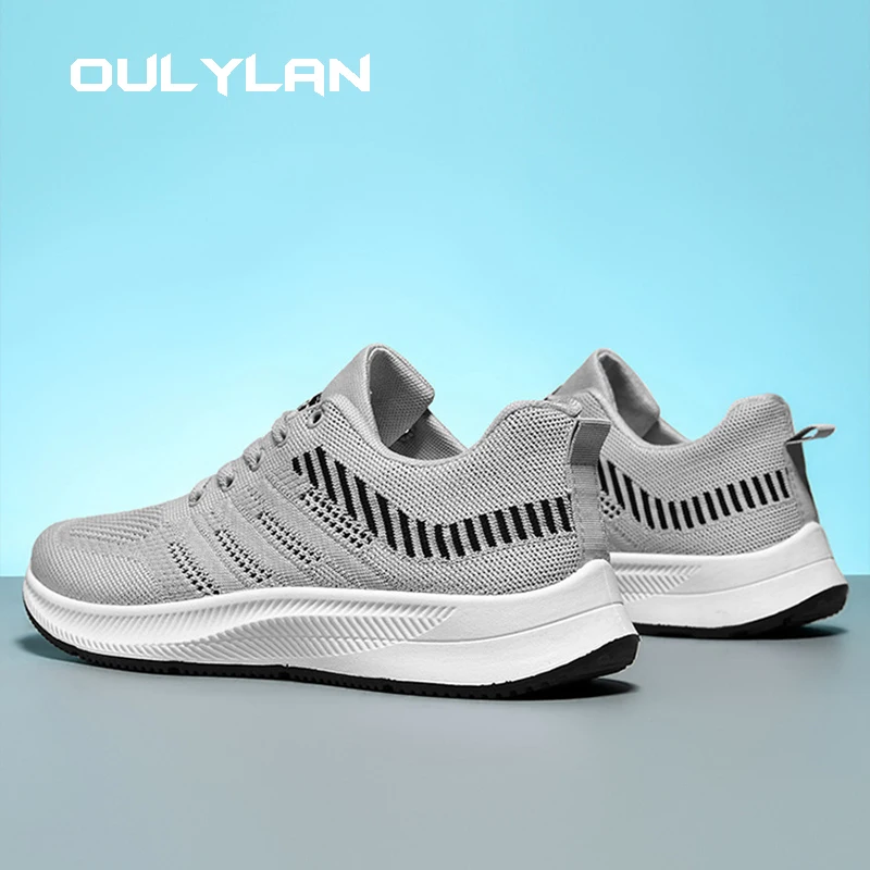 024 summer fashion high-quality new men's light running shoes outdoor breathable sports shoes non-slip soft soles.