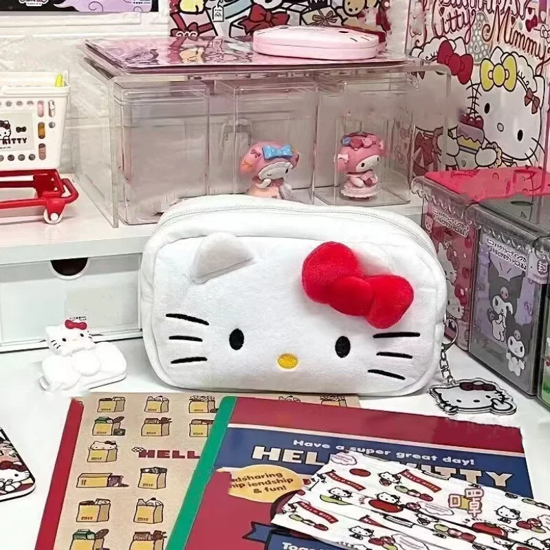 Hello Kitty peluche borsa a matita San Liou Cartoon Pen Bag Toy grande capacità soffice semplice carino studente borsa a matita femminile borsa per