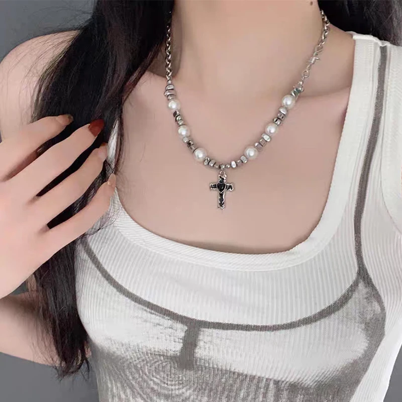 Stainless Steel Black Heart Cross Pendant Necklaces Gothic Zircon Beads Chain Y2K Retro Necklace Punk Clavicle Choker Jewelry