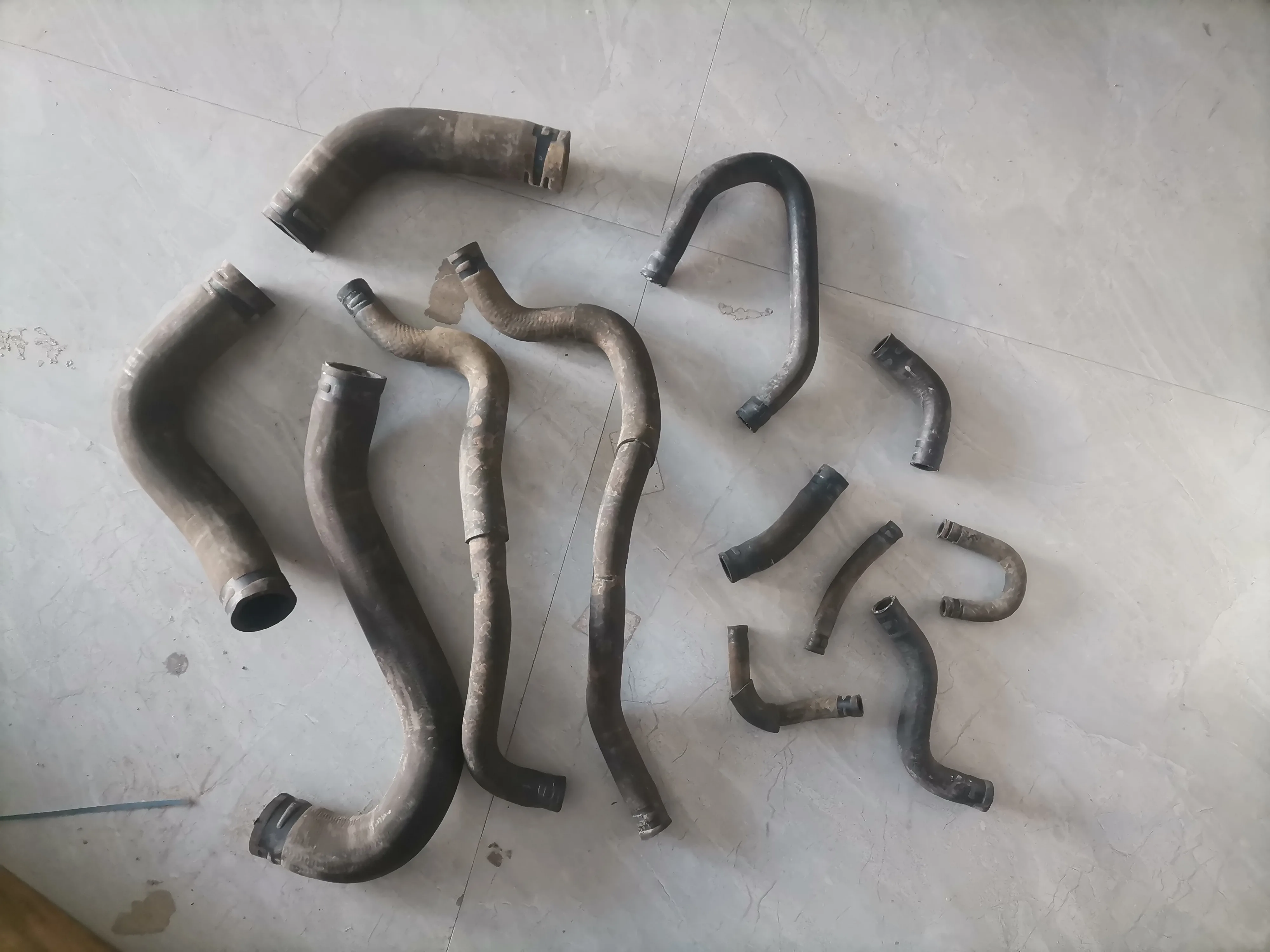 

Coolant Radiator Hose Heater Tube For Suzuki S-CROSS CAS16 1.6L CVT 2015-2017 （Not For MT)）