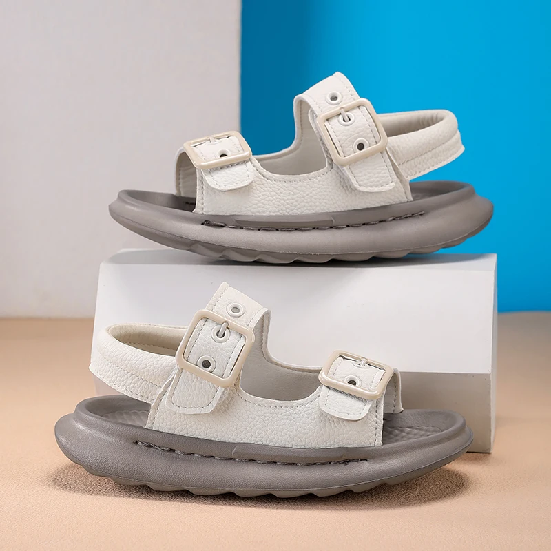 

A pair of children's summer outdoor sandals, soft, comfortable, and lightweight beach shoes, size 27-38，MF-23007FW