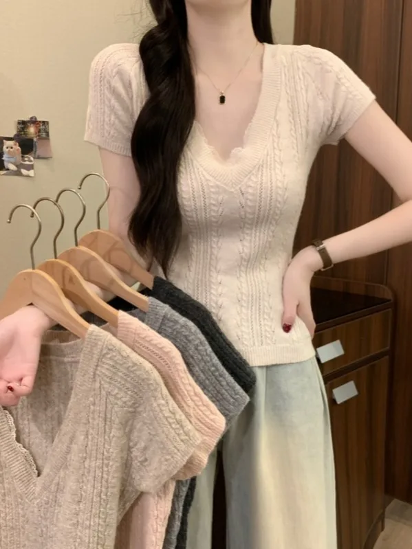 

Korean Style Lace V-Neck Splice Short Sleeve Knitted Sweater Women's Early Spring New Fashion Beautiful Slim Fit Top Trendy