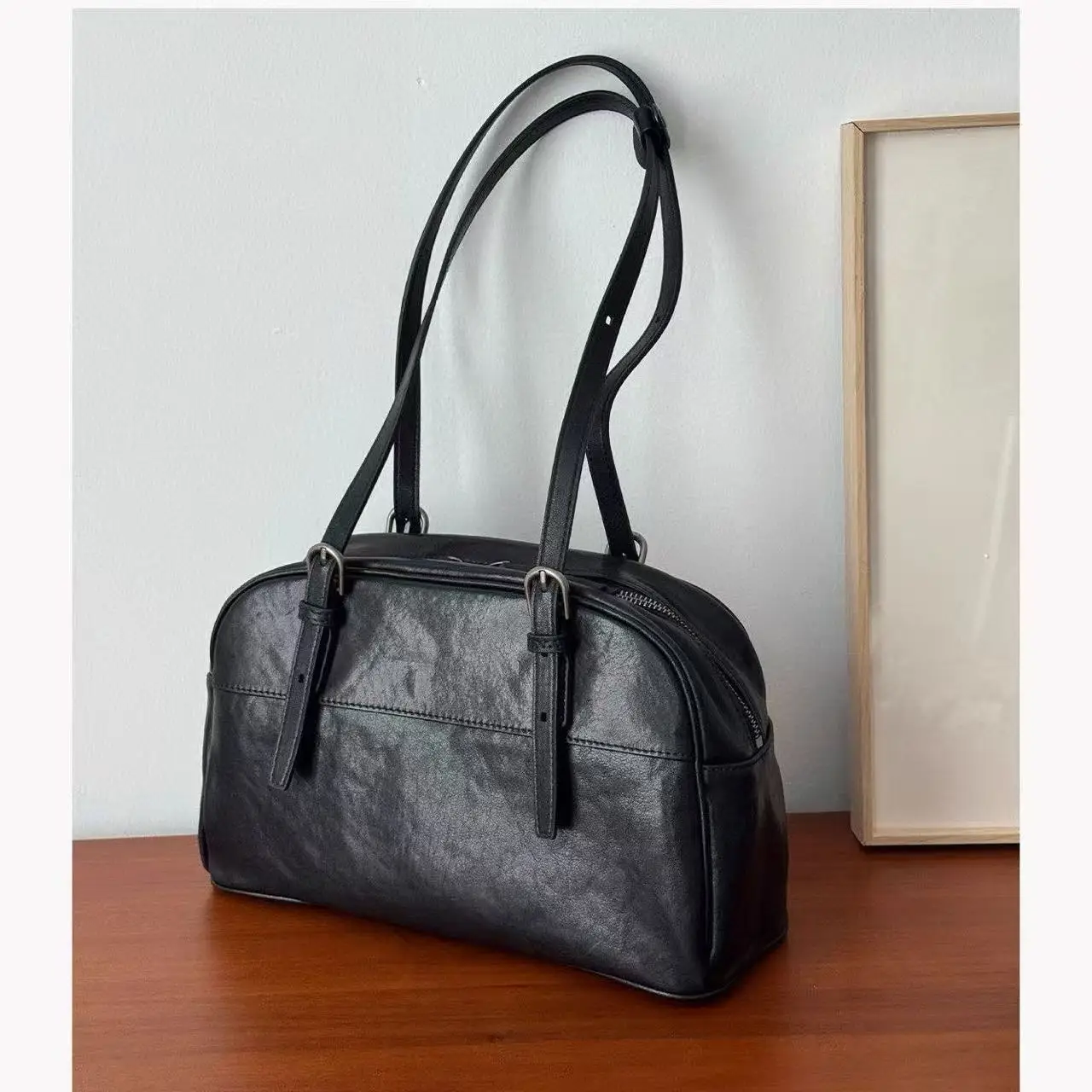 2026 Genuine Leather Bowling Bag Women, Retro Large-capacity Commuting Single-shoulder Hand-carry Armpit Designer Luxury Bag