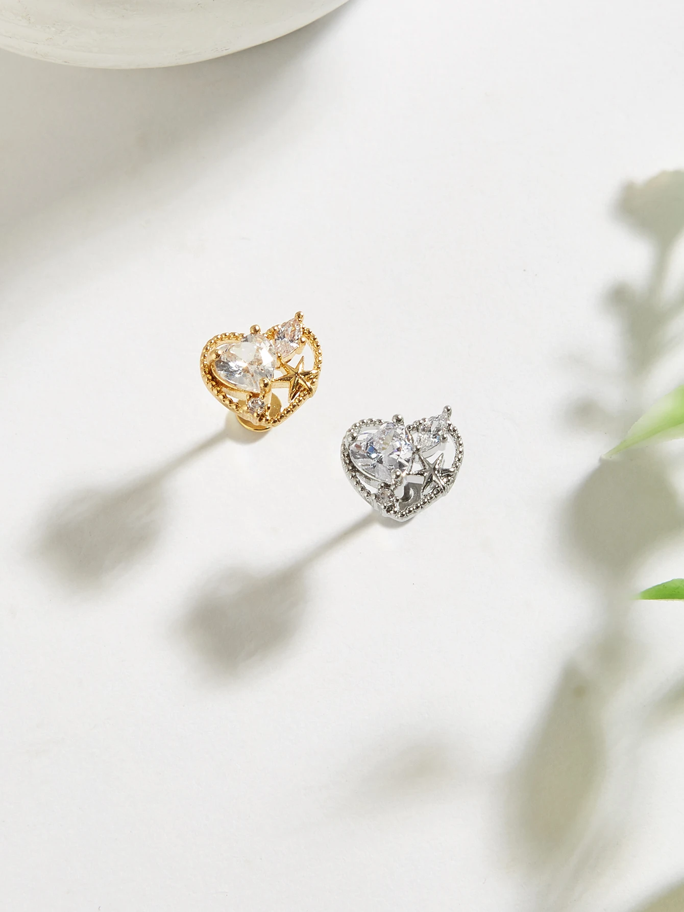 Sparkle Studs Edelstahl-Ohrrin – Body Jewelry Diamond Bewertung und Preis