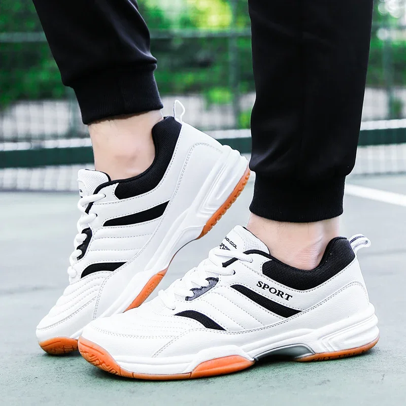 New Volleyball Shoes Men Breathable Tennis Shoes Spring Summer Badminton Sneakers Luxury Table Tennis Sneakers Large Size 45 46