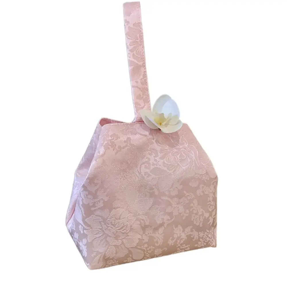 

Cloth Hanfu Flower Knot Wrist Bag Orchid Flower Pendant Ethnic Style Embroidery Flower Handbag Wedding Candy Bag Leaf
