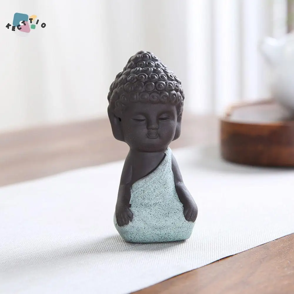 

Durable Ceramic Ceramic Buddha Statue Mini Cute Little Buddha Statue Vivid Hand Carved Small Monk Ornament Tea Pet