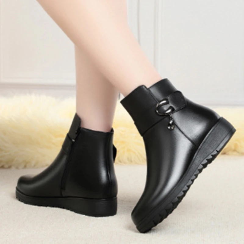 Mum Warm Leather Boots Women Winter Thick Bottom Padded Cotton Shoes Casual Comfort Side Zip Walking Flats Botas Femininas