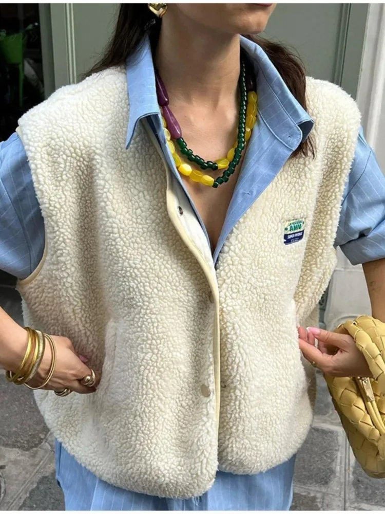 

Fashion V-neck Sleeveless Single-breasted Vest Jacket For Women Autumn Winter Solid Color Lamb Fur Pocket Casual Jacket Female