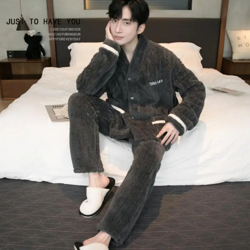 ملابس رجالية بيجامات ملابس شتوية خريف شبابية لباس غير رسمي ملابس حمام من الفلانيل موضة Y2K ملابس رياضية ملابس منزلية نمط جديد