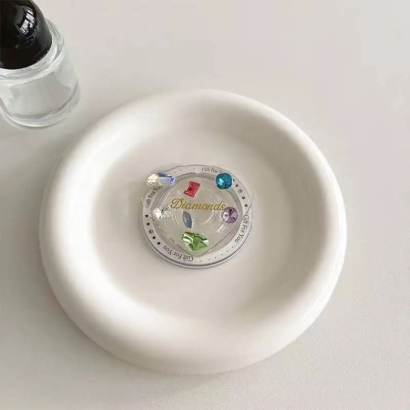 نفس الحامل المغناطيسي مثل آلهة Instagram، مناسب لجميع سلاسل هواتف Apple وSamsung، التي تحبها الجميع