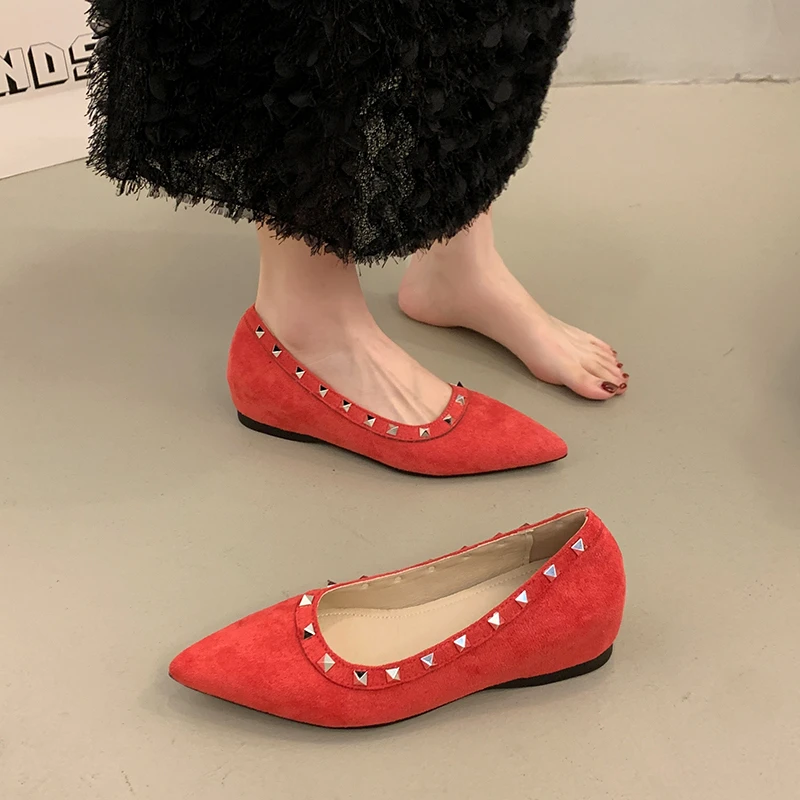 

LiuTalk single women's shoes new fashionable shallow mouth soft soled patent leather pointed toe wedge flat shoes women's shoes