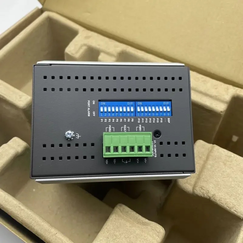 MOXA EDS-316 16-Port Unmanaged Ethernet Switch