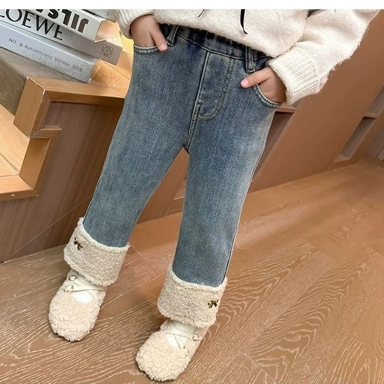 

2025 Children Girls Velvet Jeans Autumn Winter Kids Baby Girls Denim Pants Loose Thicken Warm Spliced Toddler Girl Straight Pant