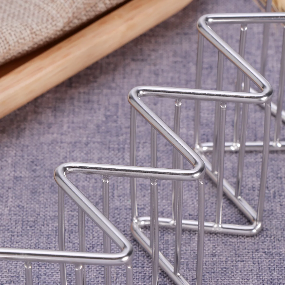 

2Pcs Taco Rack Metal Stand 5 Pockets Dishwasher Safe Tacos Filling Serving Tool Taco Holder Kitchen Utensil Metal Cookware