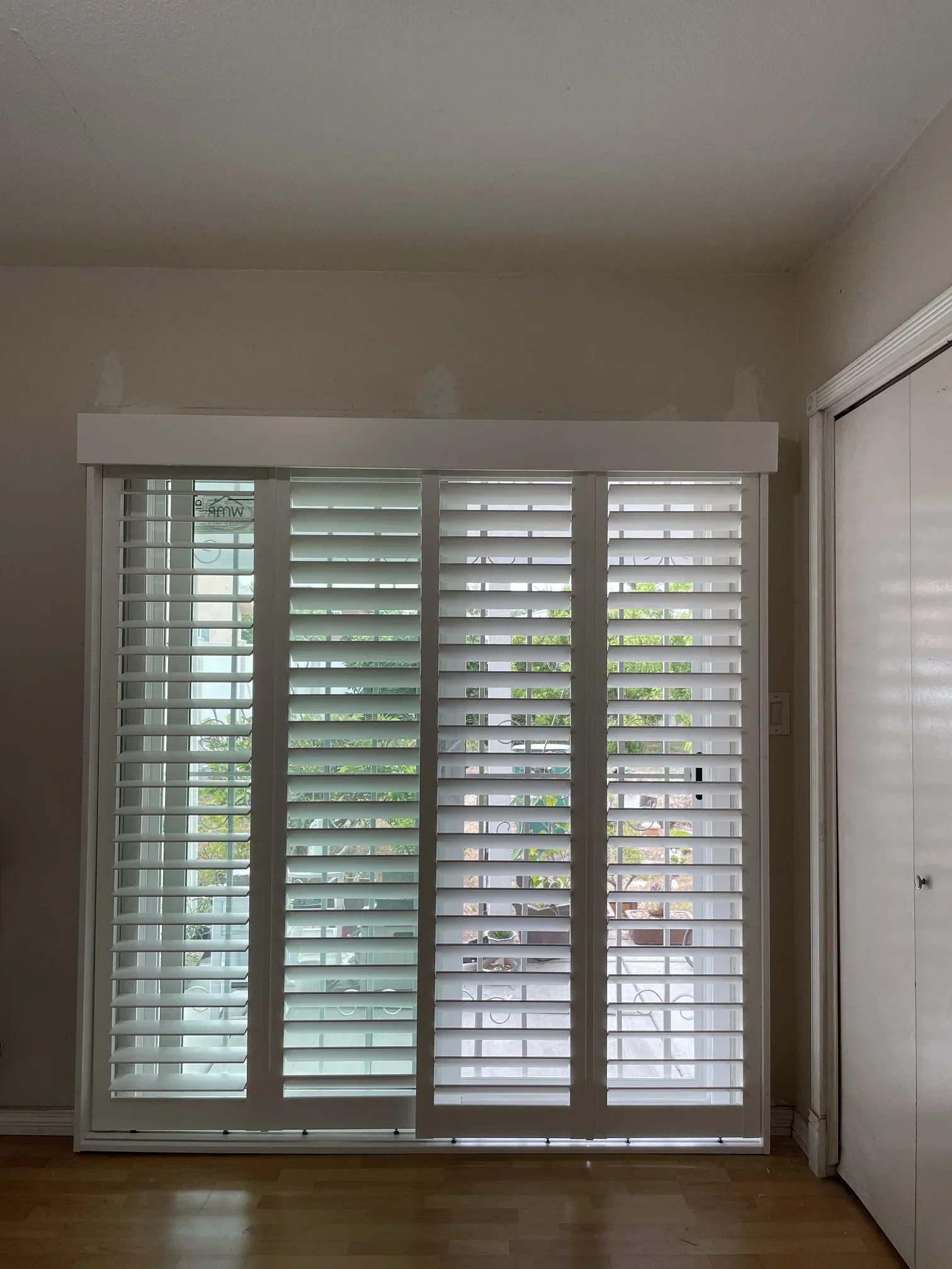 

Hot sales Direct Plantation Shutters Order size horizontal white plantation shutters from china PVC shutters window FLASH SALE