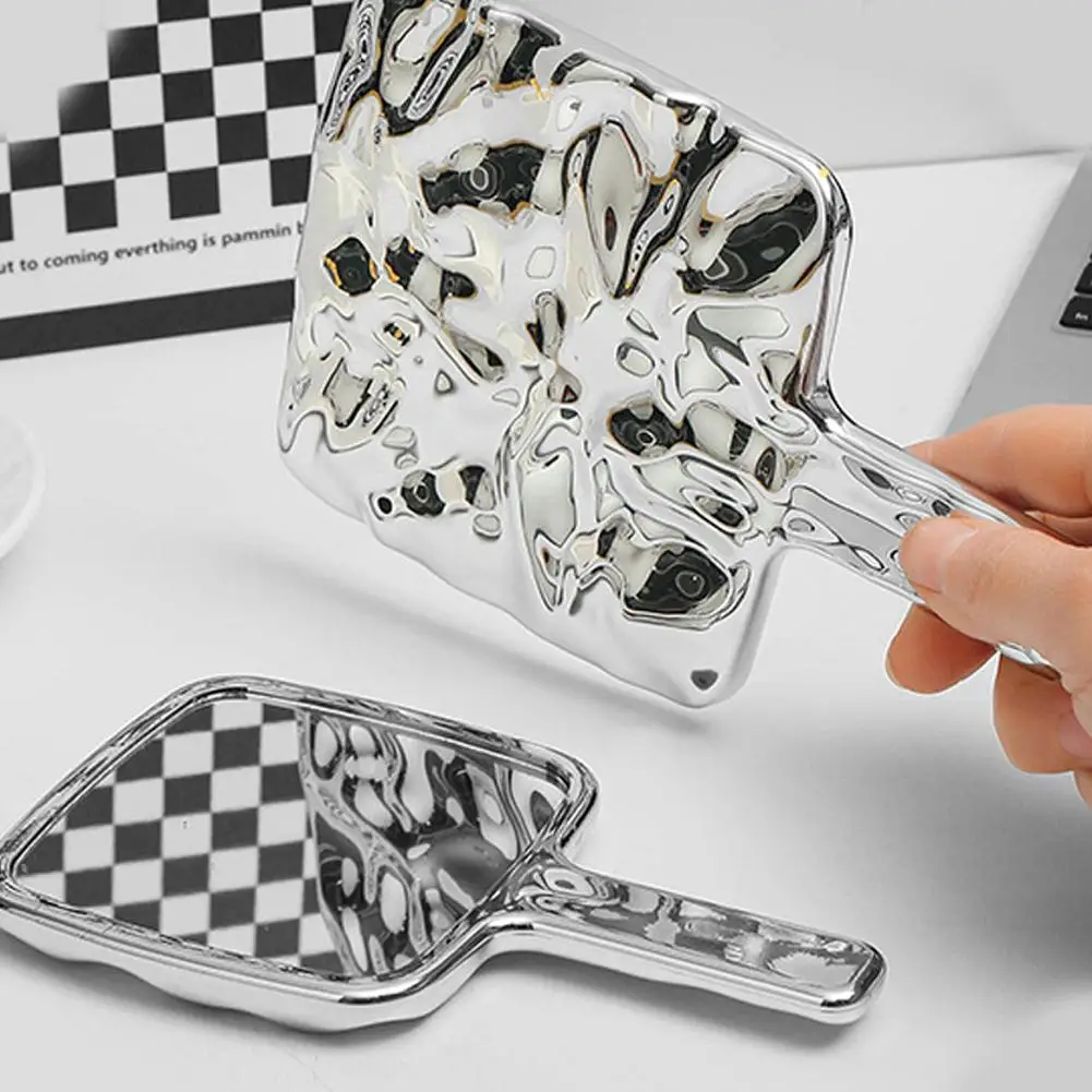Ins Vloeibare Vorm Vierkante Spiegel Mini Handbediende Desktop Cosmetische Make-up Spiegel Reizen Draagbare Schoonheid Spiegel Voor Handtas V2Q1