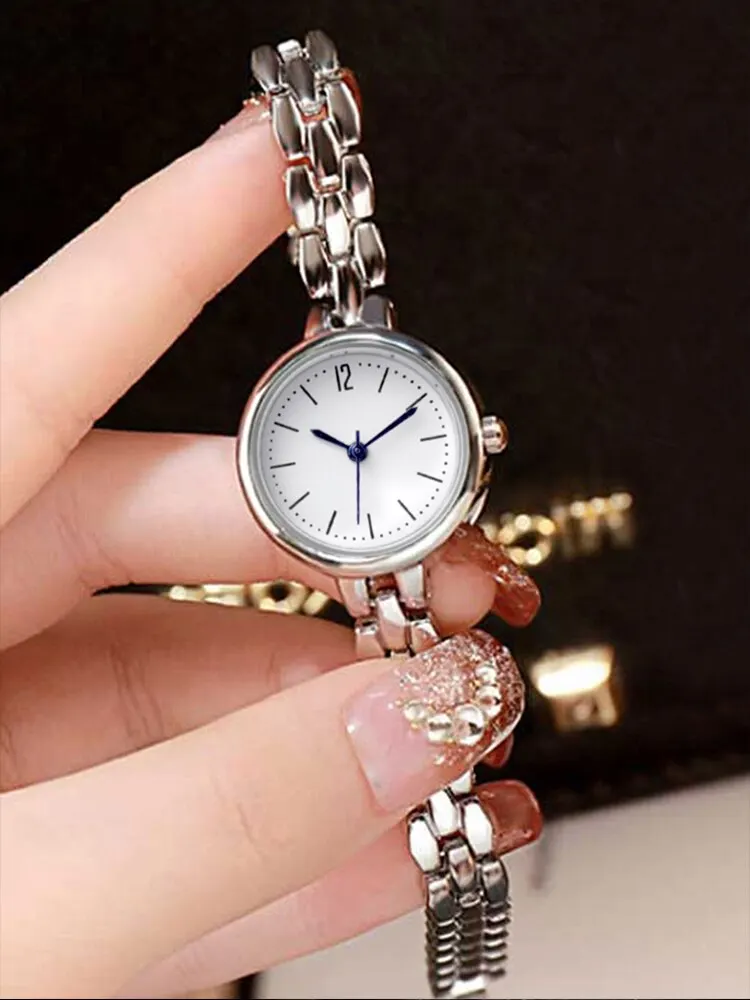 1PCs Fashion Versatile Women\'s Small and Cute Silver Steel Band Quartz Watch