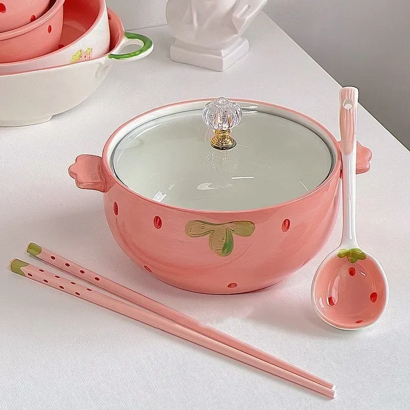 

Керамическая миска для супа с крышкой в форме клубники, миска для лапши быстрого приготовления, милый набор посуды для девочек