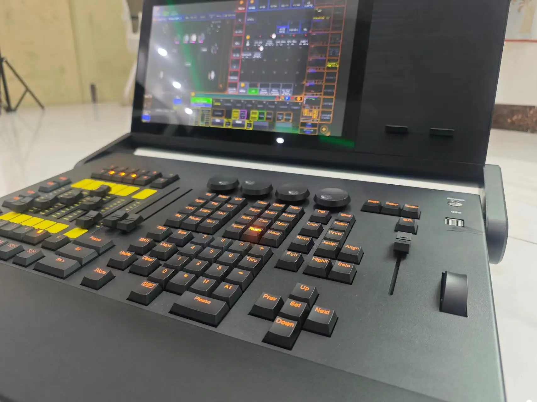 M.A2 command wing with display, I5/I7 CPU, latest version controller, stage lighting, DMX console