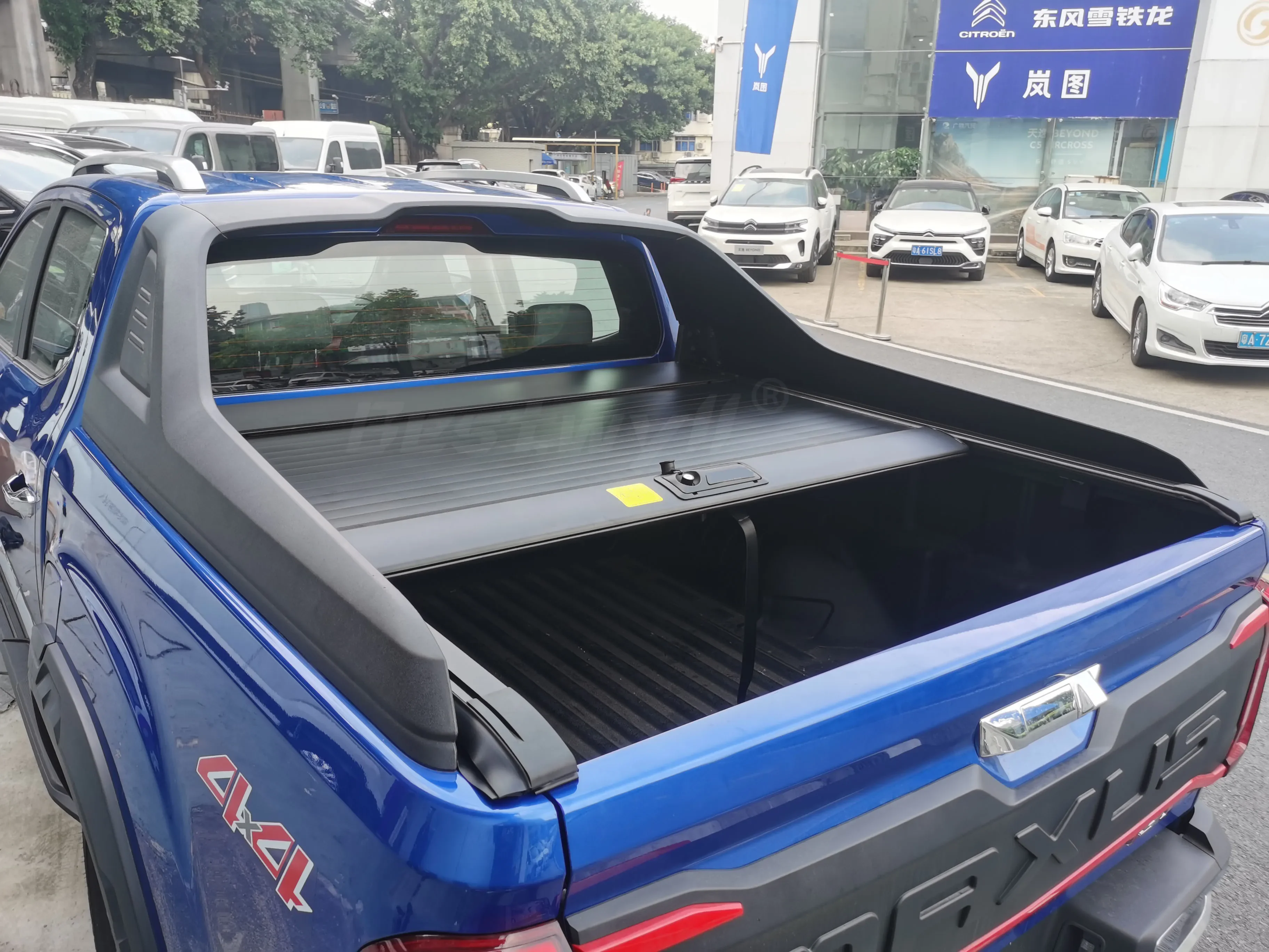 BESTWYLL Accessories Ute Truck Bed Retractable Tray Lid Roller Back Rear Hand Manual Pick Up Tonneau Cover For LDV Maxus T90 F94