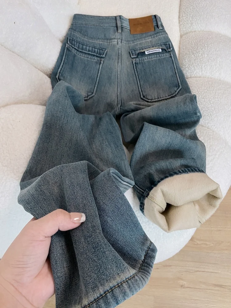 

Джинсы женские больших размеров, повседневные, с высокой талией, свободные, широкие, прямые, для фигуры типа «груша», стройнящие