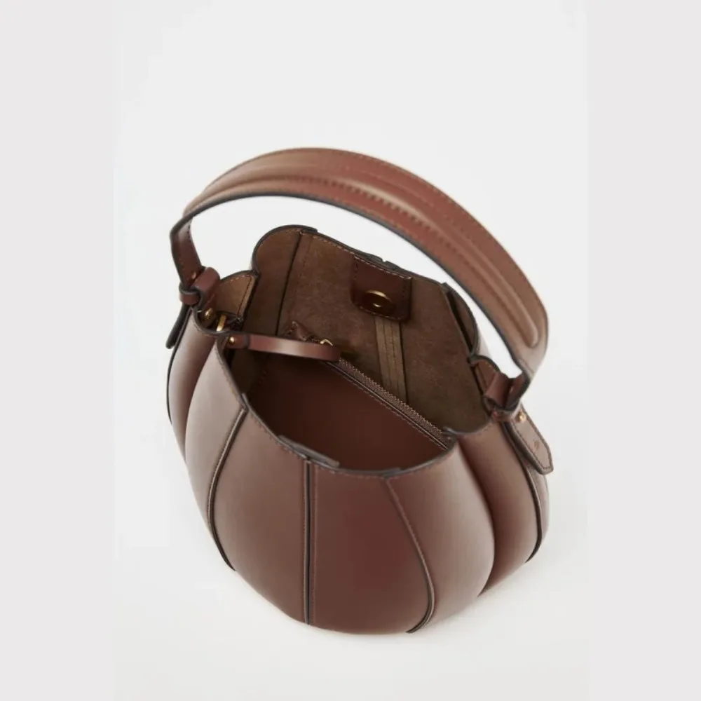 كيس seau à la mode، sacs à main à bandoulière design، sac à bandoulière de luxe، portefeuille avec poche amovible