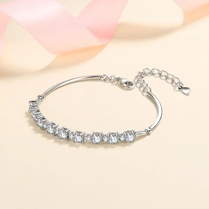 PT950 Girls Fine Jewelry A Row of Stars Moissanite Bracelet, D Color Vvs1 Total 2.7 Carat Moissanite High Quality Gift for Women