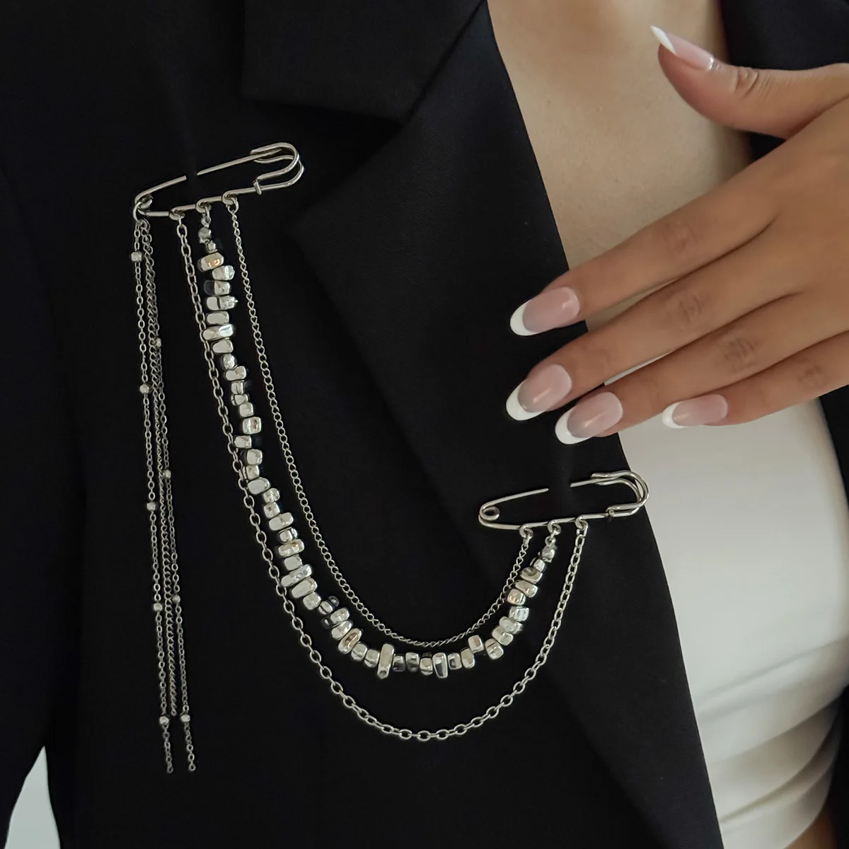 Hip hop personalidade preto cristal corrente borla pingente broche 2026 multi-camada criativa cascalho tecelagem menina moda terno jóias