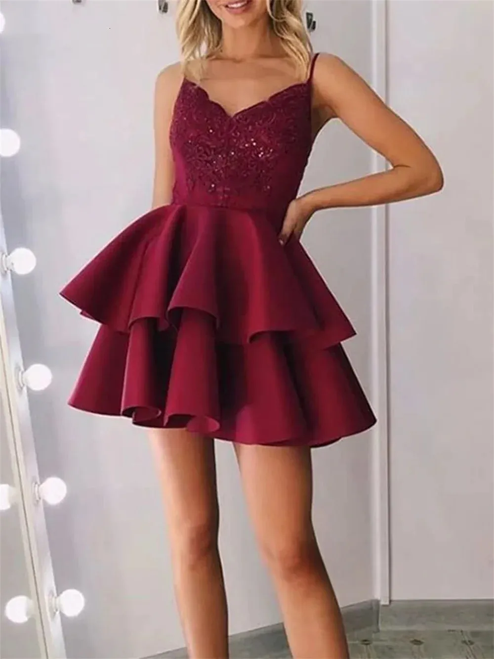 

Sexy Mini Prom Evening Dresses V-Neck Elegant Party Dresses for Women 2024 Bespoke Homecoming Occasion Cocktail Gown Vestidos