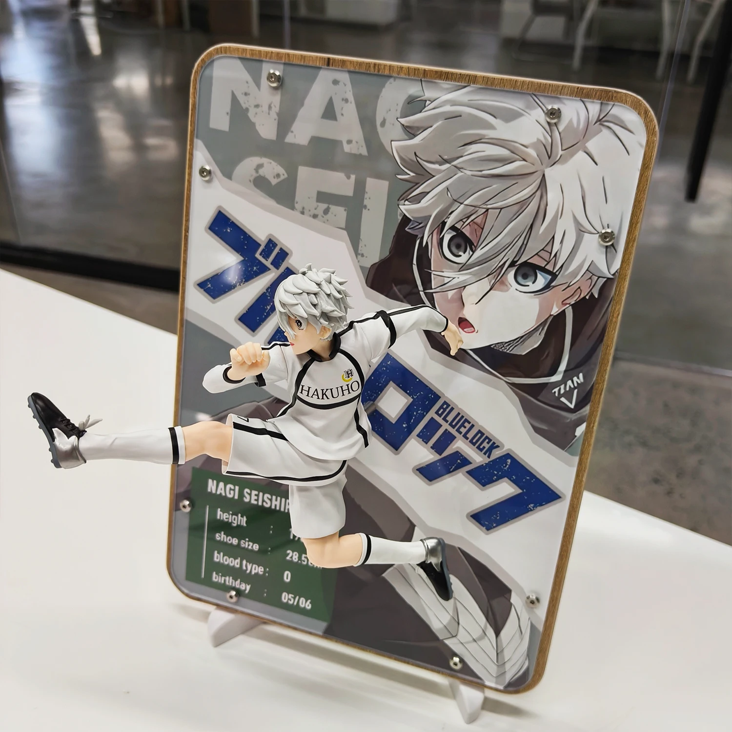 Anime BLUE LOCK Nagi Seishiro Cosplay Stereoscopic Prop Decorative Picture Three-dimensional Standing Sign Birthday Xmas Gift