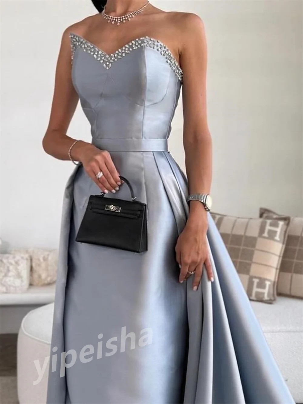 Exquisito vestido de noche de satén con diamantes de imitación para mujer, traje Formal hasta el suelo, escote corazón