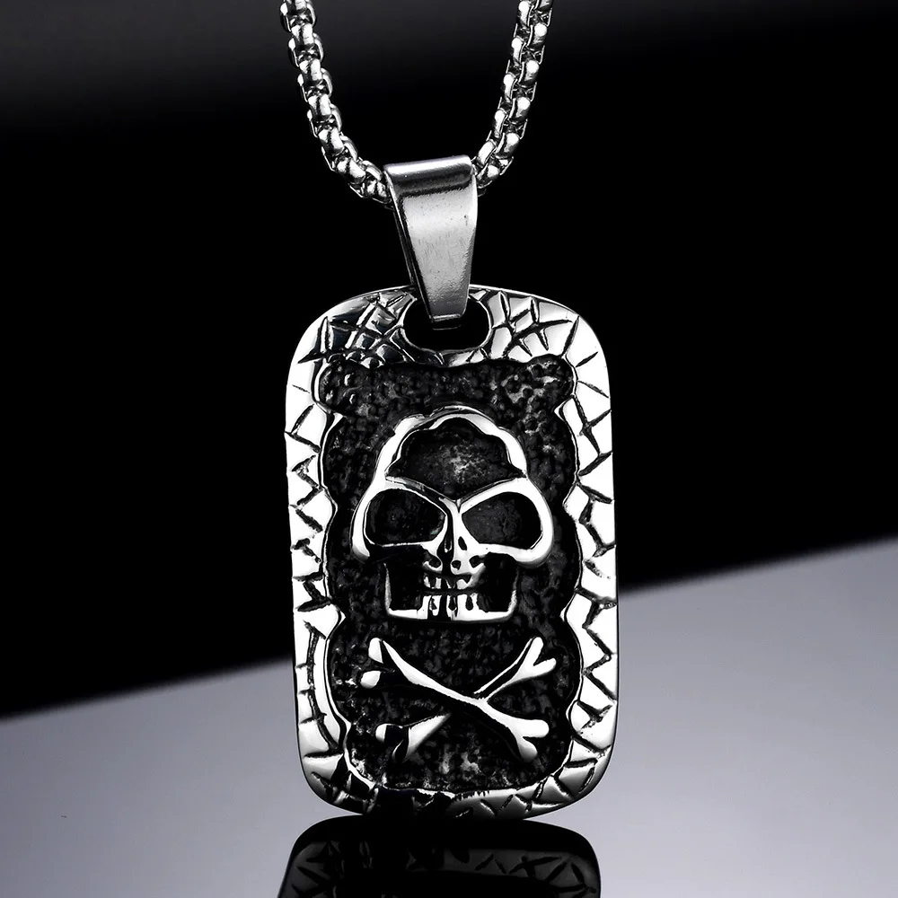 Gothic Playing Cards Pirates of The Caribbean Skull Necklace Retro Punk Jewelry for Men