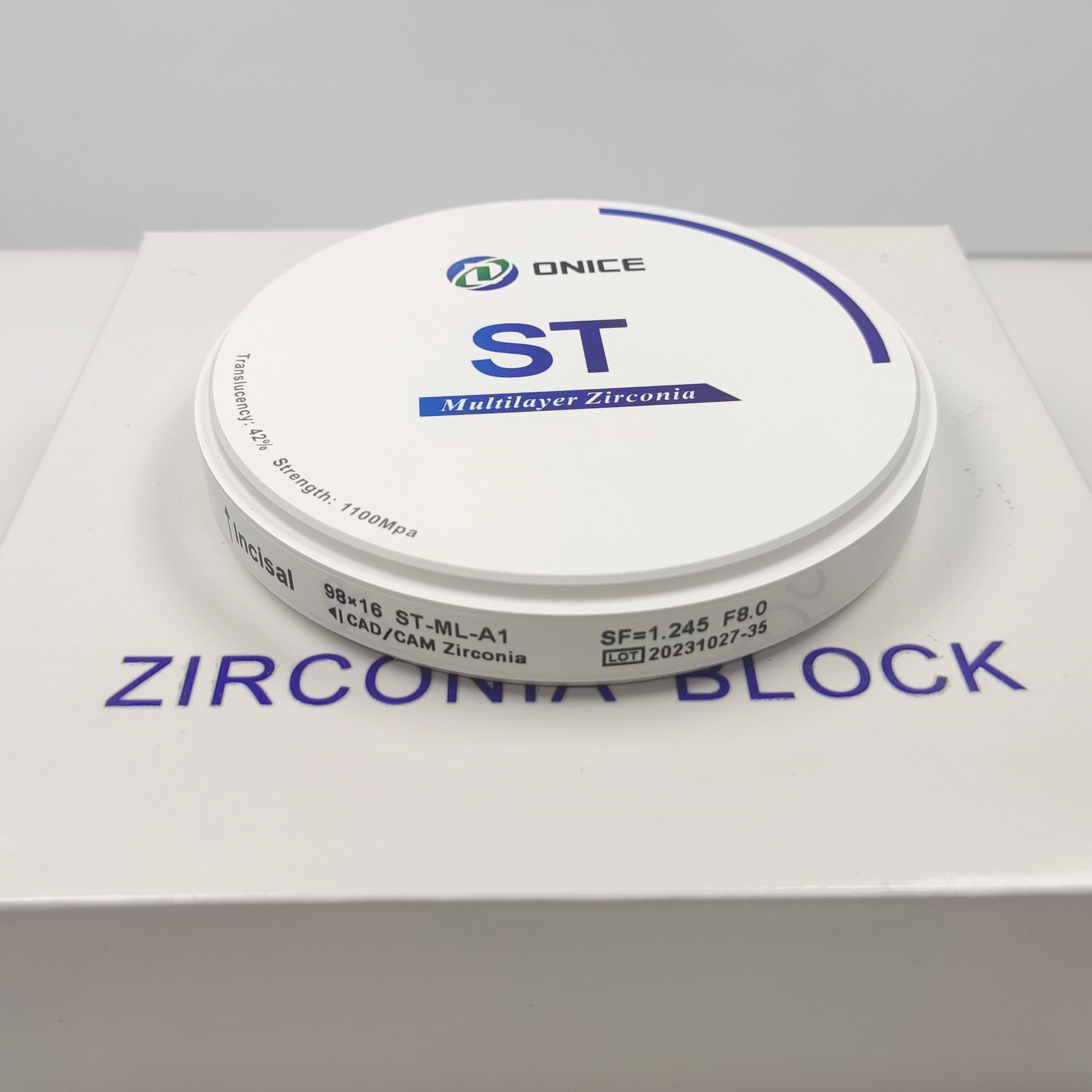 Dental-Zirkonoxidblock ST-ML Mehrschichtig 98 * 14 mm Stärke 1200 Transparenz43 % Block Vita16 Dental CAD CAM Fräsmaschine Labor