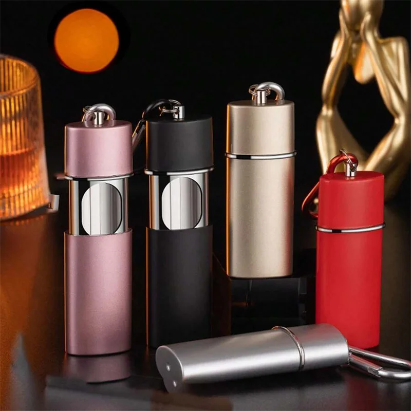 1Pcs Portable Pocket Ashtray with Lid Aluminum Storage Tube Holder Windproof Cigarettes Ashtray with Keychain Ash Tray Outdoor