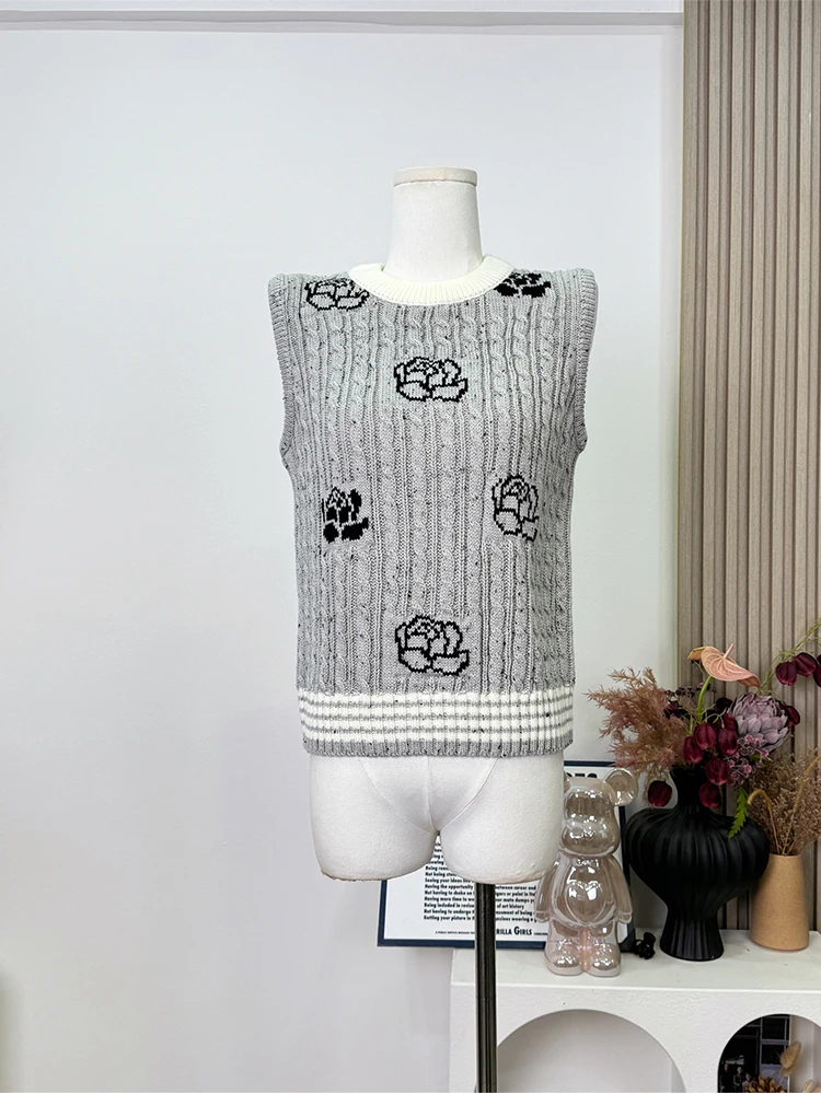 Spring Women Korean Shoujo Crop Sweater Sleeveless Knitting Vest Gyaru O-neck Design Y2k Coquette 2000s New Vintage Aesthetic