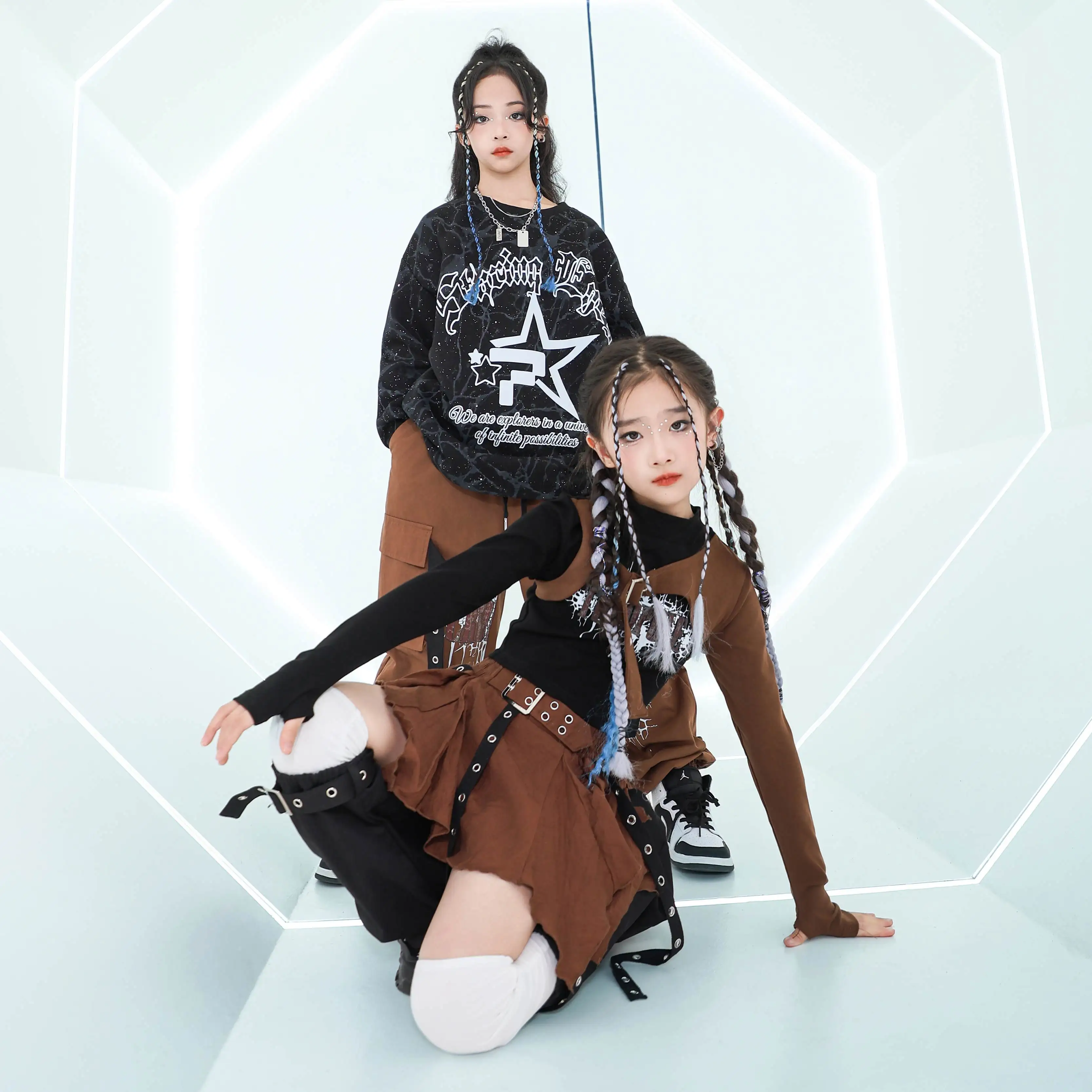Jungen Hip Hop Tanzkostüm Schwarze Tops Braune Hosen Mädchen Jazz Dance Rock Performance Outfits Mode Kinder Street Wear BL14090