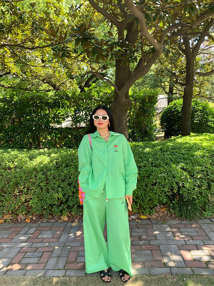 Conjunto f de duas peças em linho e aodão verde, calça plona e csa, moda primavera para idades de 25 a 35 ano...