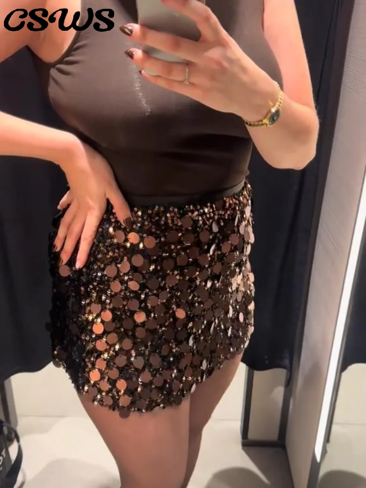 فستان حفلات قصير مثير مزين بالترتر للنساء بكتف واحد ورقبة على شكل حرف v فساتين سهرة بطيات للسيدات على الموضة حزمة الورك الصلبة رداء سيدة