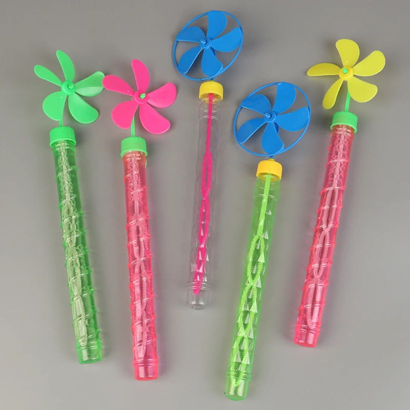 1Pc Vijf-Blad Windmolen Multicolor Bubble Stick Strand Kleur Zeep Bubble Spray Bubble Stick Voor Kinderen Speelgoed