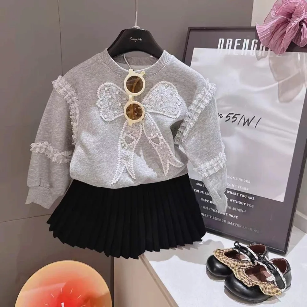 

Girl Clothes Spring Autumn Plain Children's Clothing Lace Patchwork Bow Long Sleeved Gray Top+Black Pleated Skirt Two-piece Set