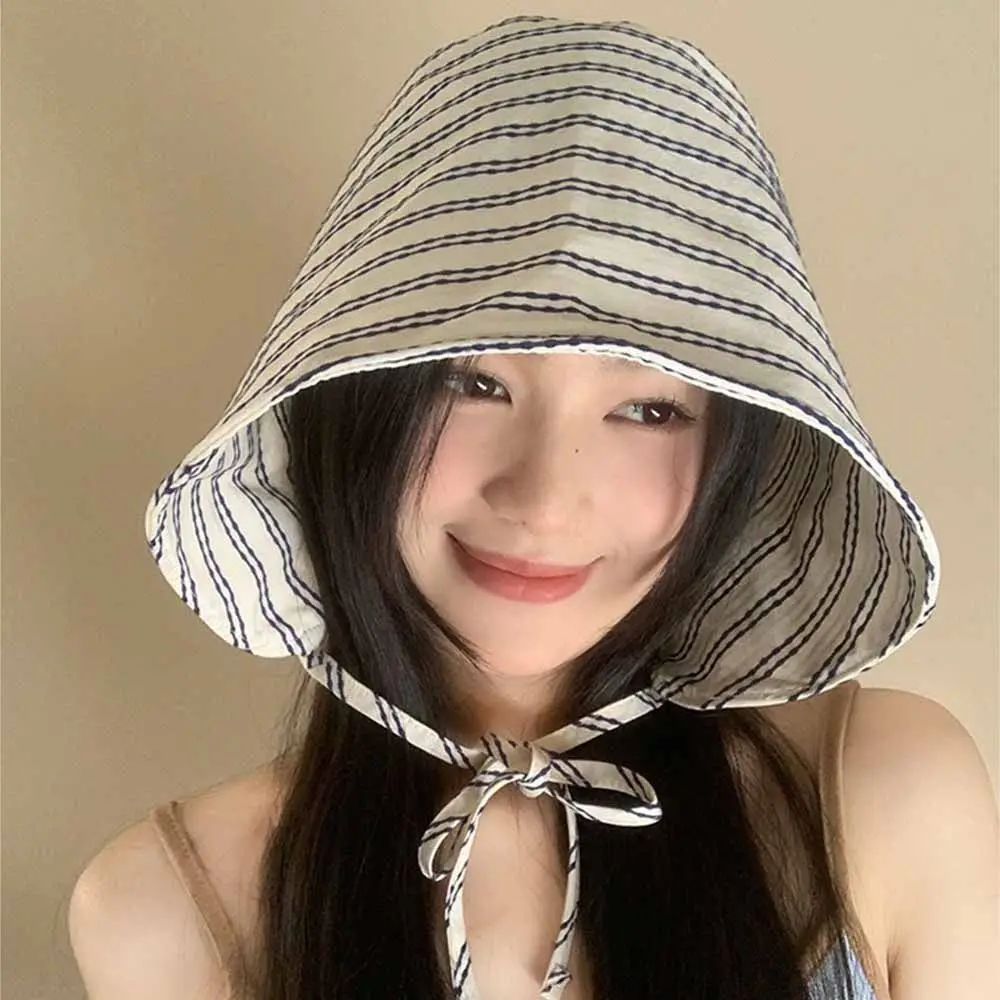 French Style Large Brim Sun Protection Hat Wide Brim UV Resistant Striped Fisherman Hat Breathable with String Sun Cap Summer