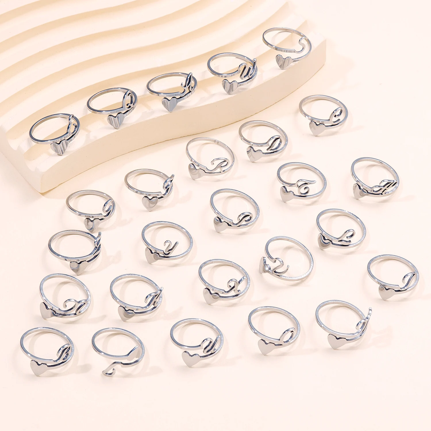 Fashion Silver Color 26 Letter Love Heart Rings Stainless Steel Open Ring for Women Men Couple Initial Name Finger Jewelry Gifts